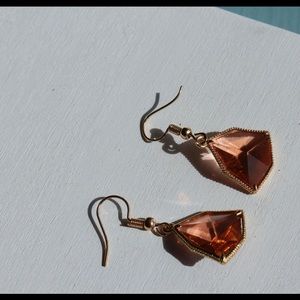 These are some hand made earrings I made.☺️